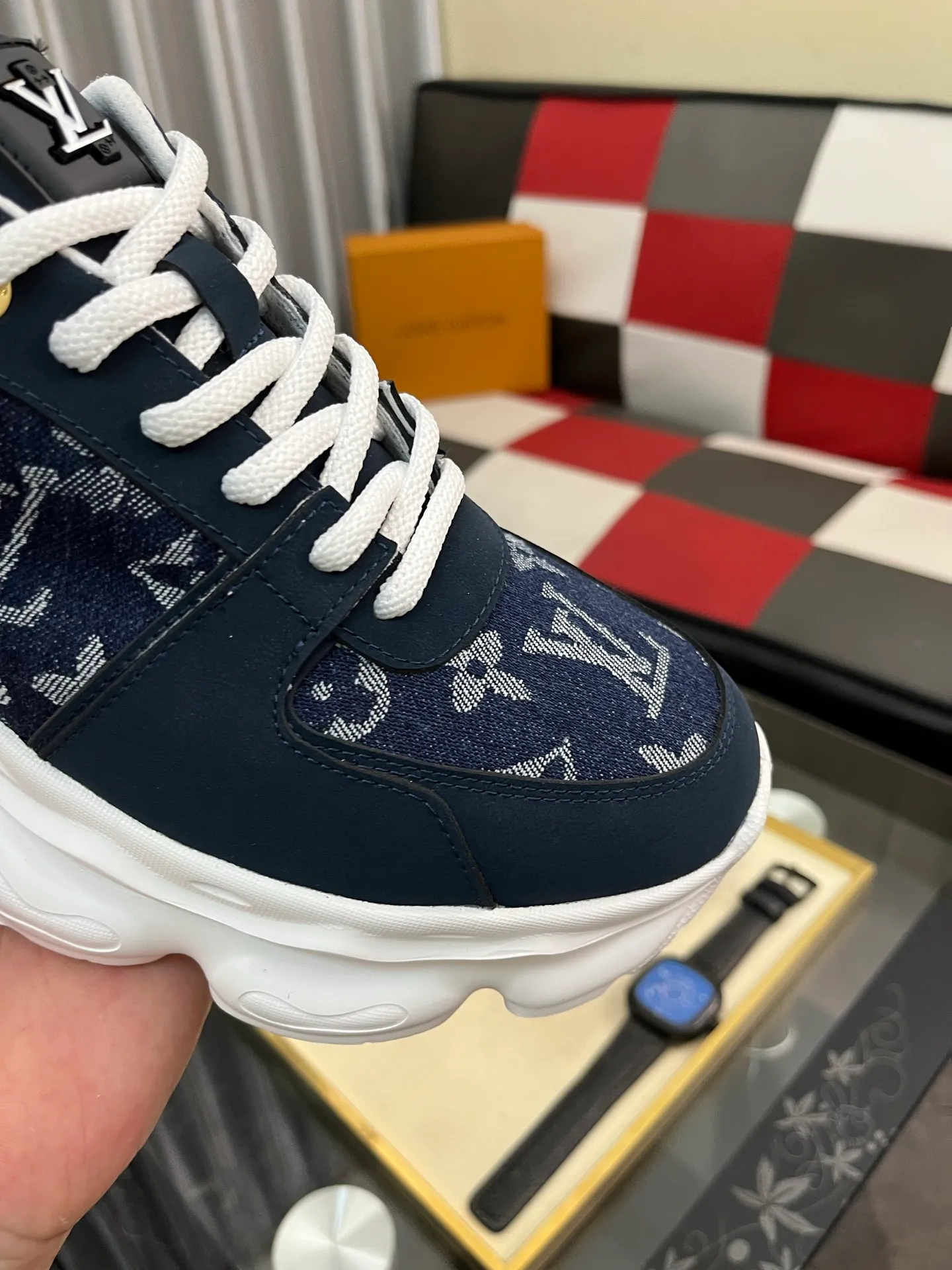 Men's shoes 💰458⌚️⌚️LV Louis Vuitton. The latest trendy casual shoes are popular in physical stores in sizes 38-44. New spring and summer comfortable imported custom original cowhide, unique jacquard fabric element design. Paired with sheepskin lining, Lv original bottom, [taiyang][taiyang] high-end packaging and high quality💪Details determine the quality, you can enter and leave the counter at will, welcome to compare🇮🇹